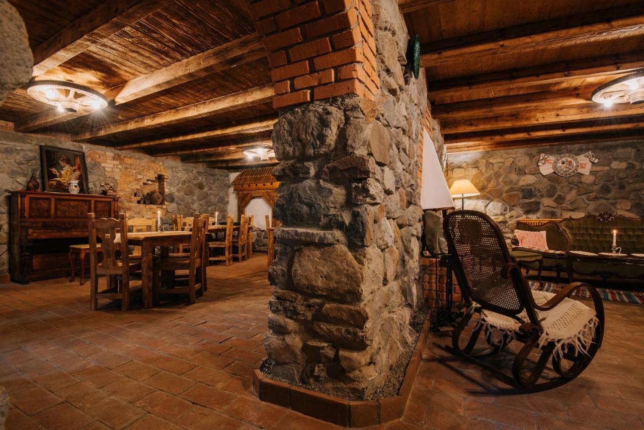 Molnos Kuria Pension Corund  Bagian luar foto